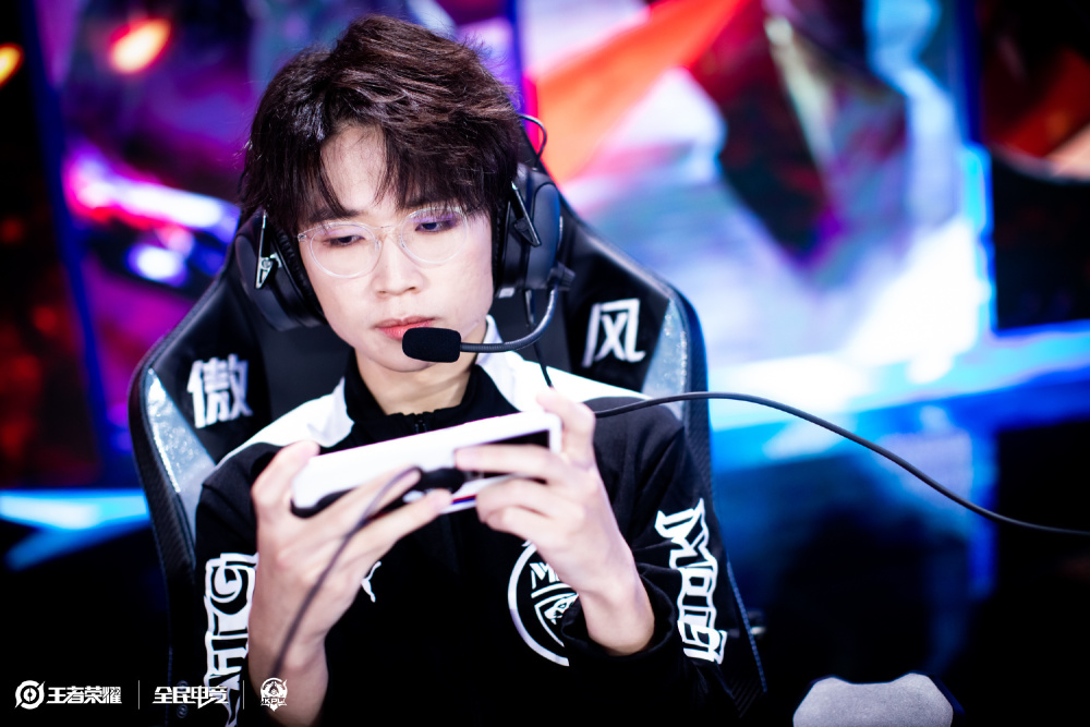 球体育舞台 球体育舞台