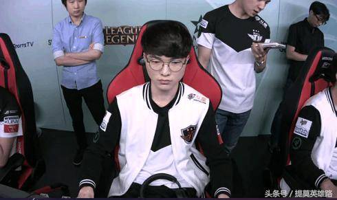 距离他自己 距离他自己